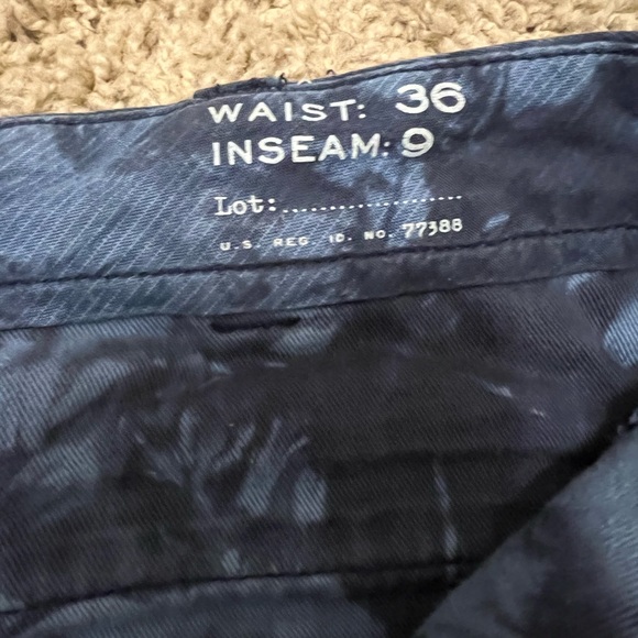 J Crew Jean Shorts Size (waist 36 inseam 9) - Picture 4 of 4